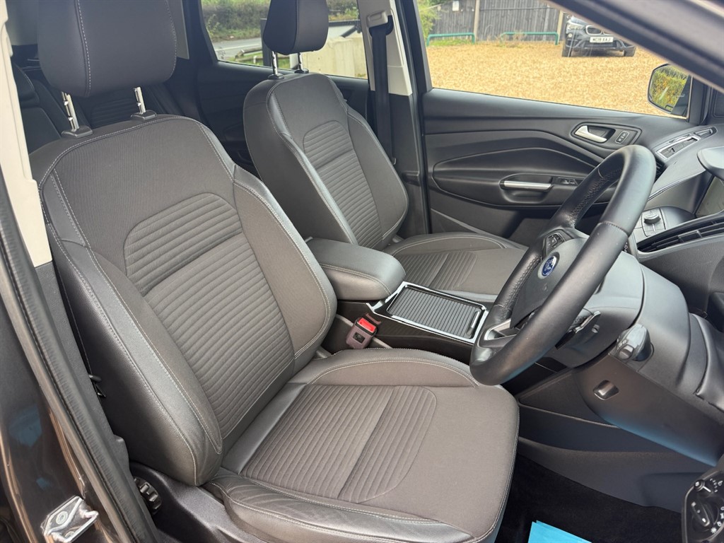 Used Ford Kuga 2018 for sale - 76355296: Photo 24