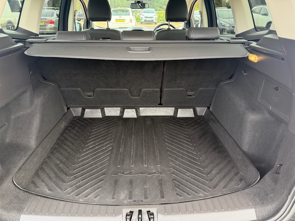 Used Ford Kuga 2018 for sale - 76355296: Photo 55