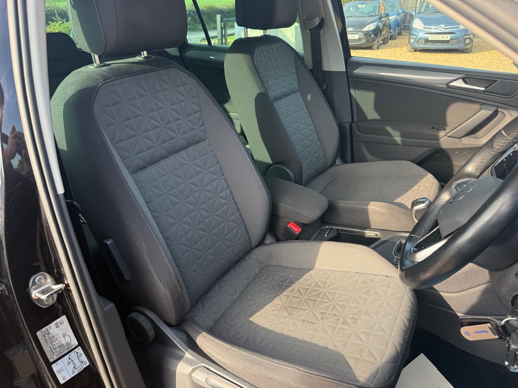 Used Volkswagen Tiguan 2021 for sale - 76131017: Photo 22