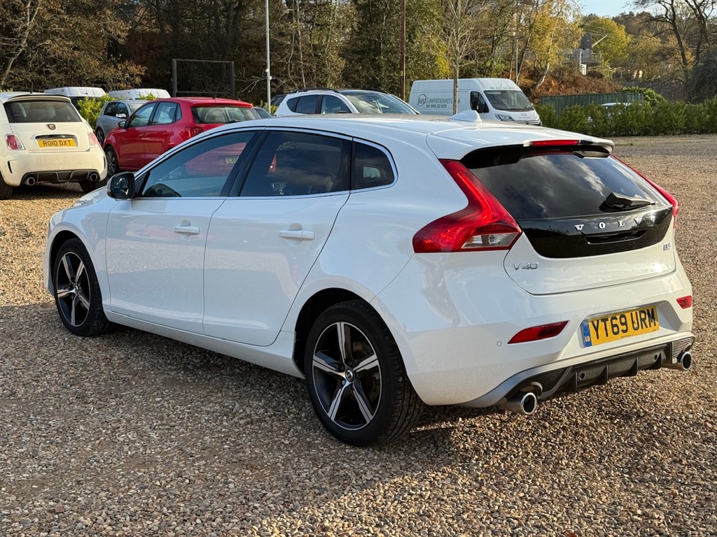 Used Volvo V40 2019 for sale - 76575316: Photo 10