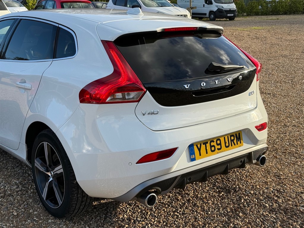 Used Volvo V40 2019 for sale - 76575316: Photo 11