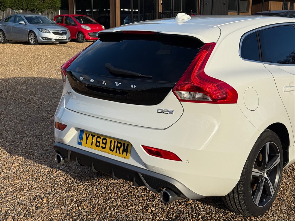 Used Volvo V40 2019 for sale - 76575316: Photo 13