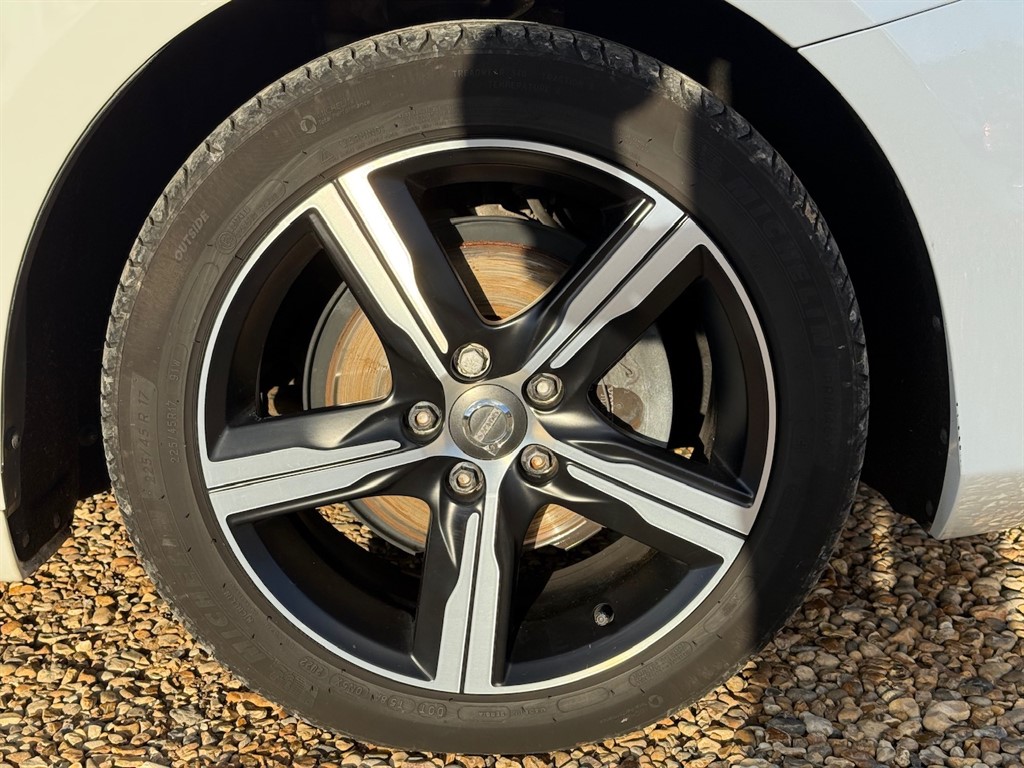 Used Volvo V40 2019 for sale - 76575316: Photo 21