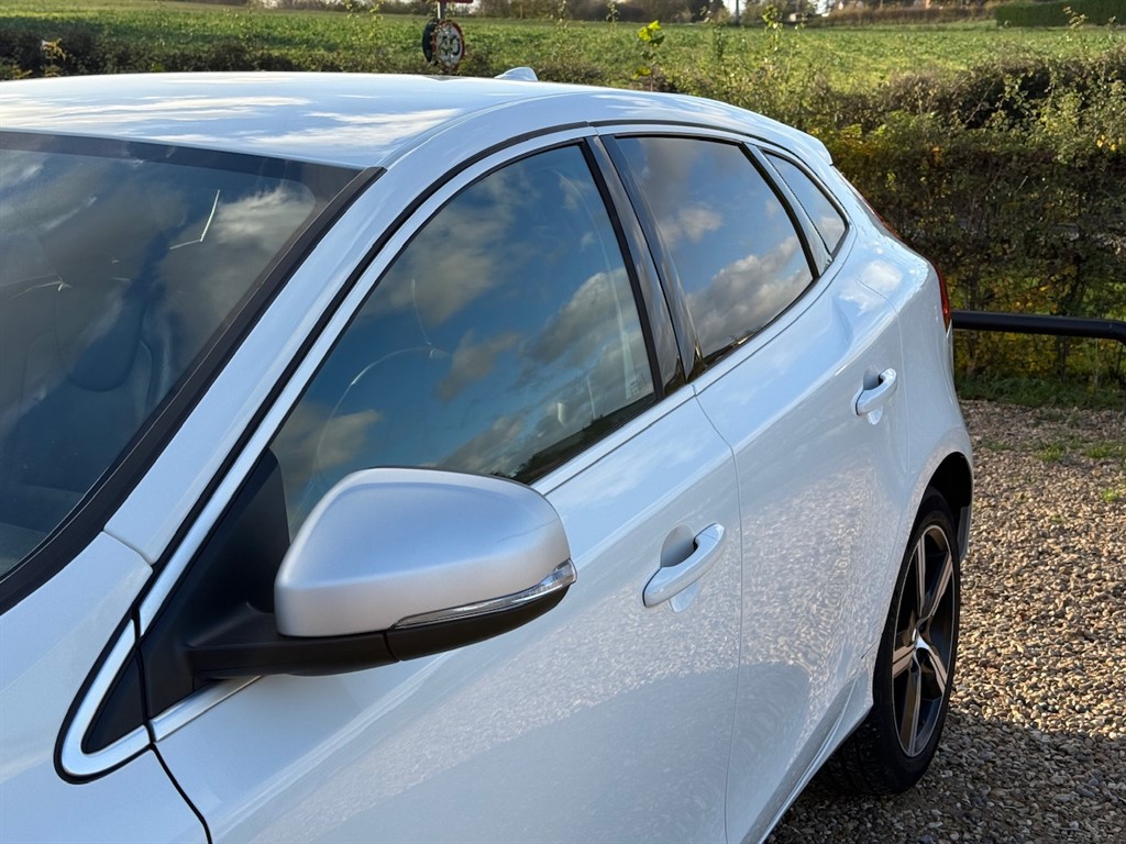 Used Volvo V40 2019 for sale - 76575316: Photo 23