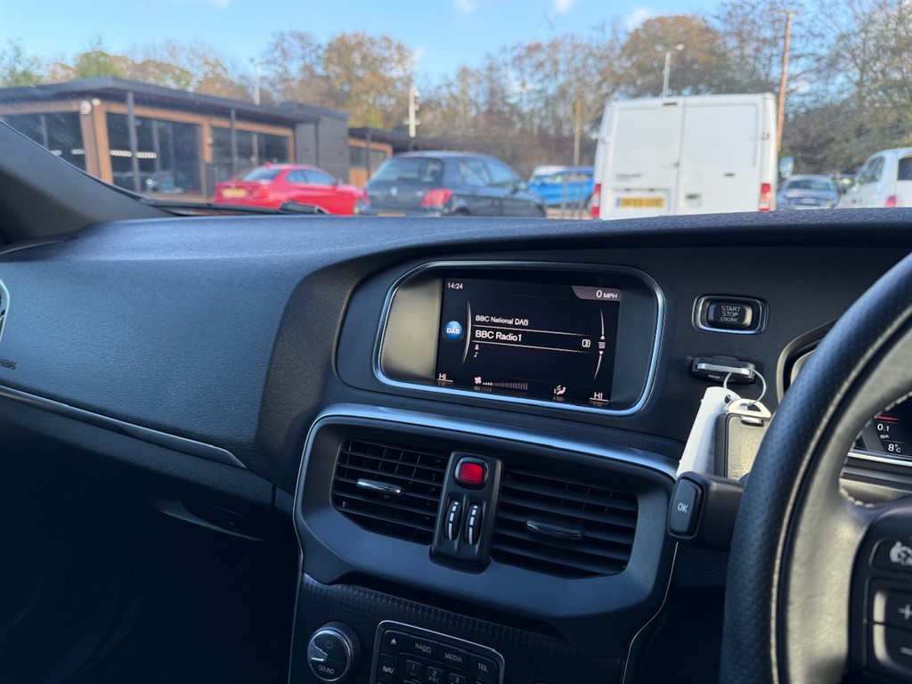 Used Volvo V40 2019 for sale - 76575316: Photo 36