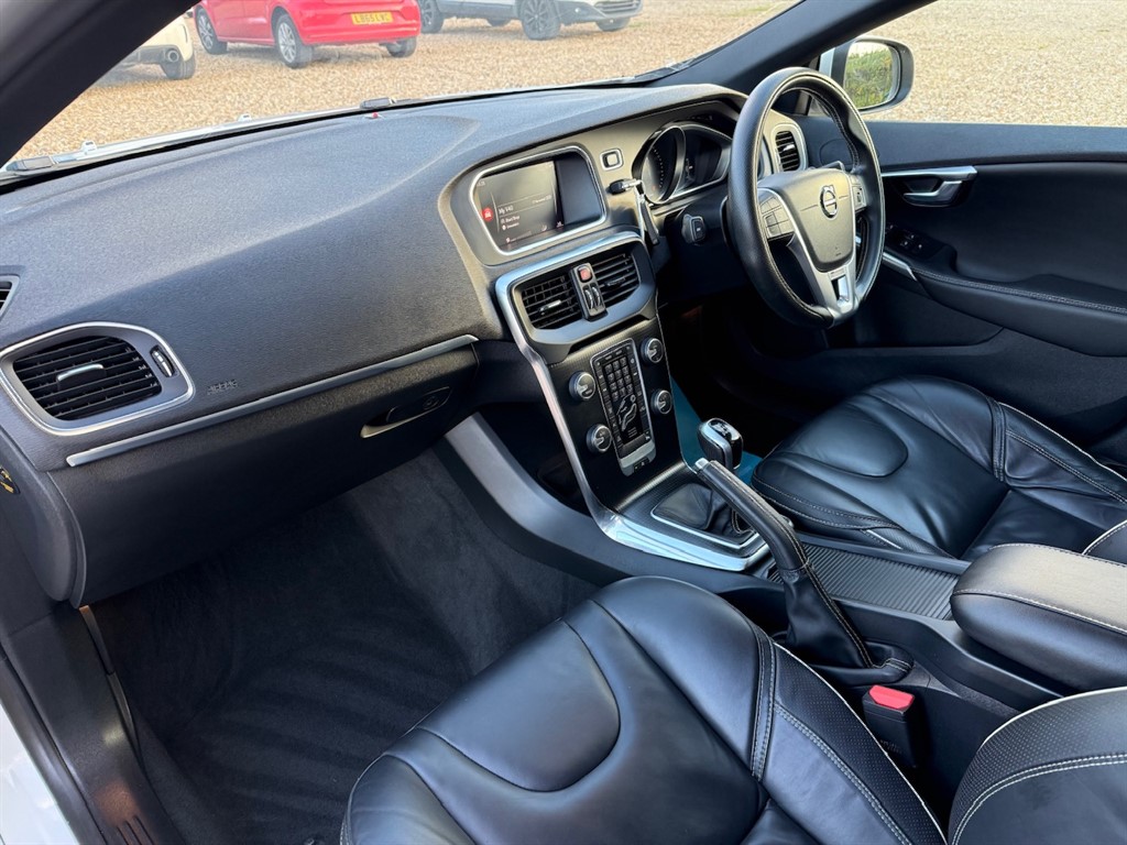 Used Volvo V40 2019 for sale - 76575316: Photo 53