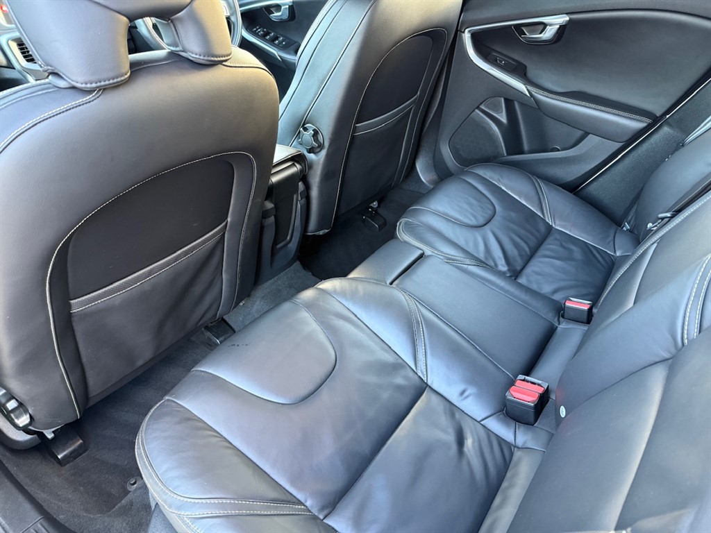 Used Volvo V40 2019 for sale - 76575316: Photo 56