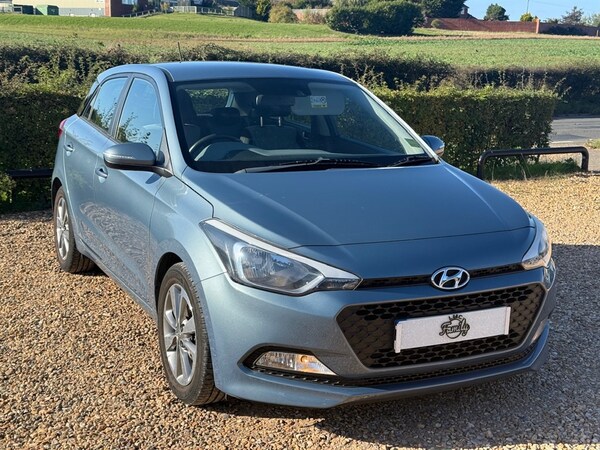 Used Hyundai i20 2016 for sale - 76079550: Photo 2