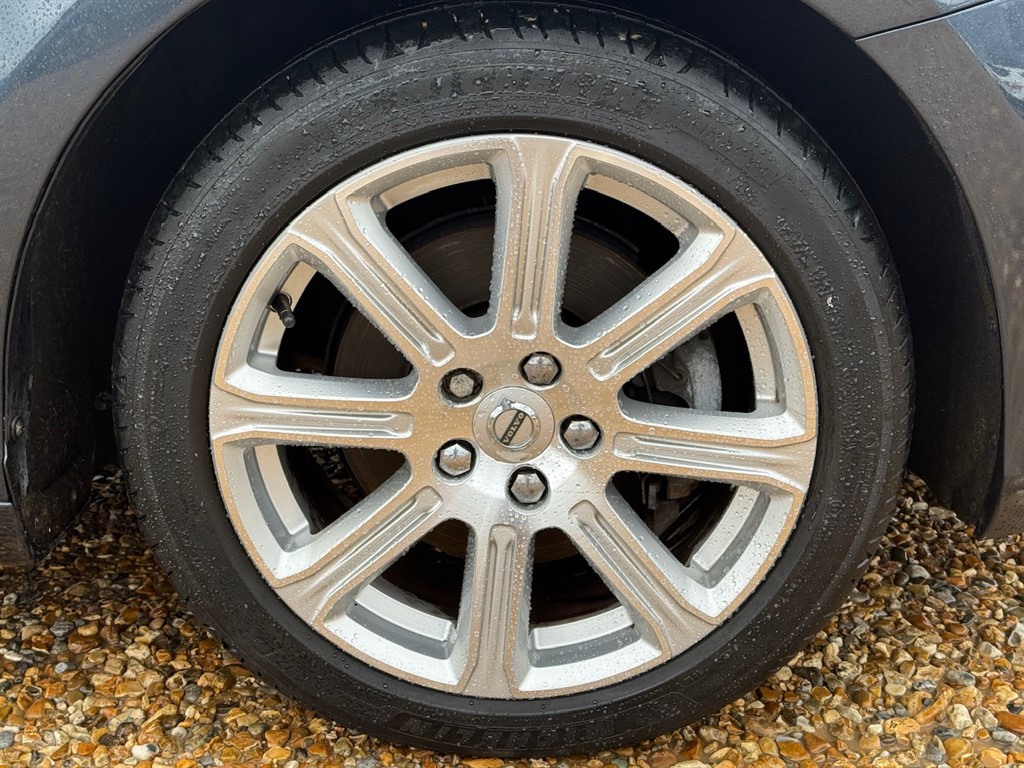 Used Volvo V40 2018 for sale - 77106211: Photo 22