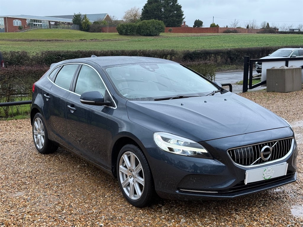 Used Volvo V40 2018 for sale - 77106211: Photo 23