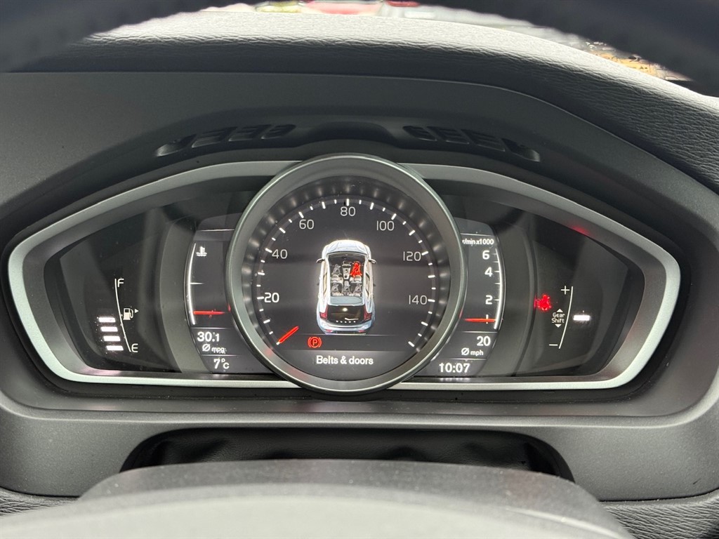 Used Volvo V40 2018 for sale - 77106211: Photo 30