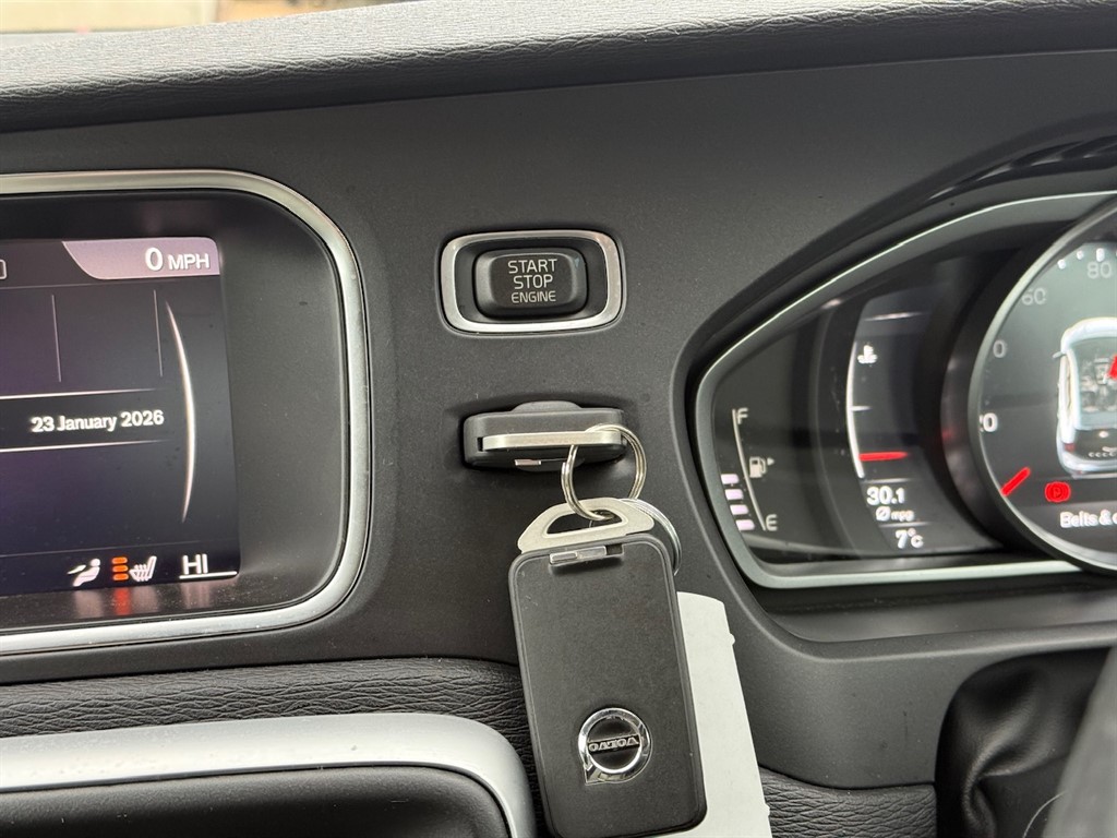 Used Volvo V40 2018 for sale - 77106211: Photo 36