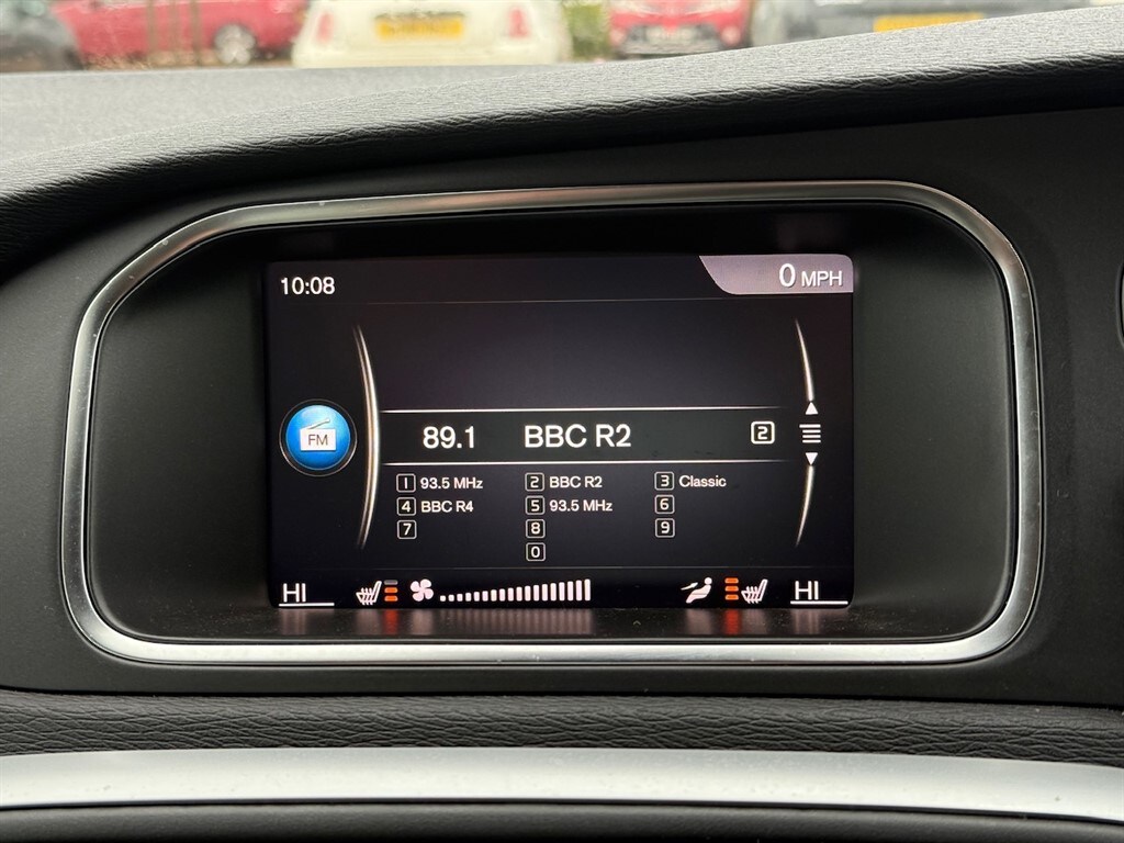 Used Volvo V40 2018 for sale - 77106211: Photo 37