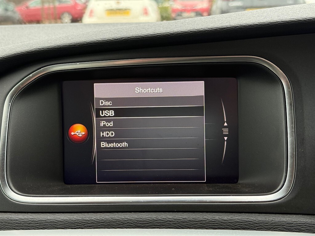 Used Volvo V40 2018 for sale - 77106211: Photo 39