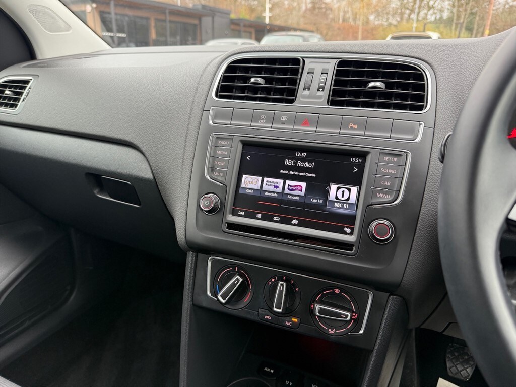 Used Volkswagen Polo 2015 for sale - 76796663: Photo 35