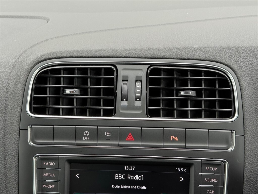 Used Volkswagen Polo 2015 for sale - 76796663: Photo 36