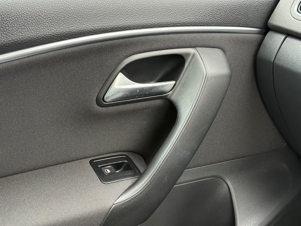 Used Volkswagen Polo 2015 for sale - 76796663: Photo 48