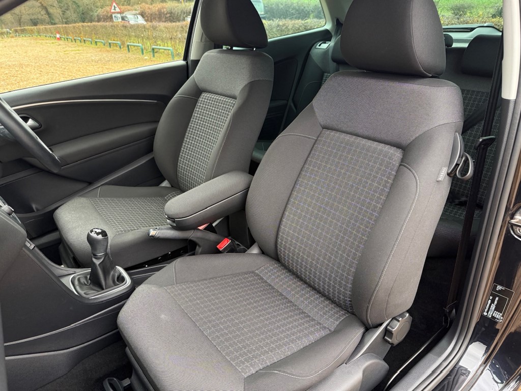 Used Volkswagen Polo 2015 for sale - 76796663: Photo 51