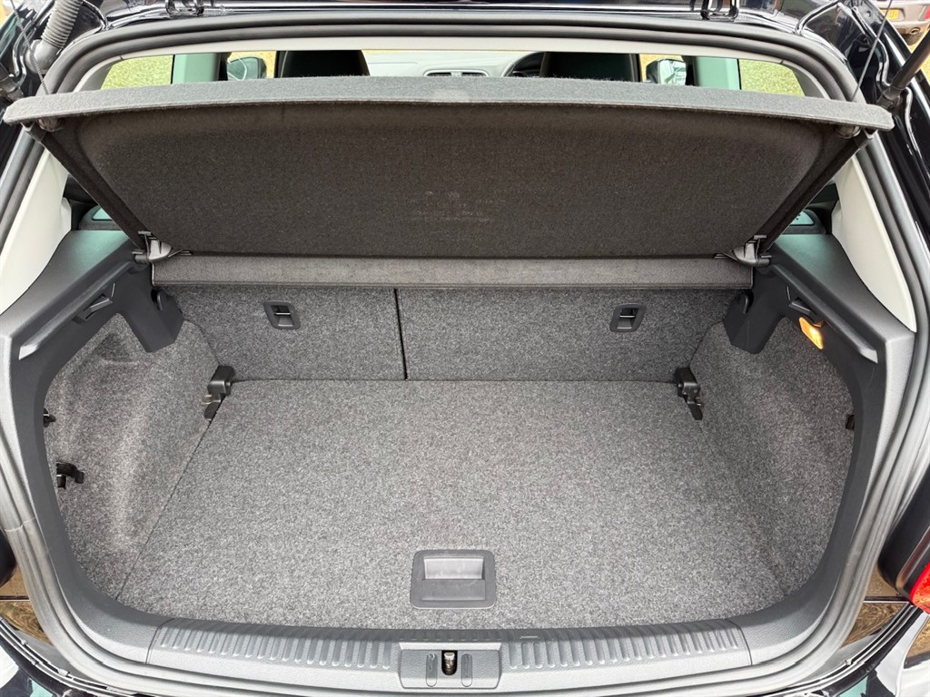 Used Volkswagen Polo 2015 for sale - 76796663: Photo 55