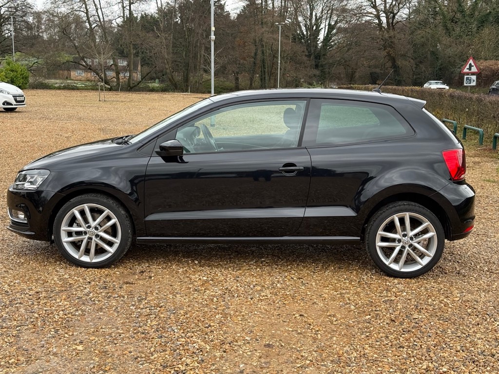 Used Volkswagen Polo 2015 for sale - 76796663: Photo 9