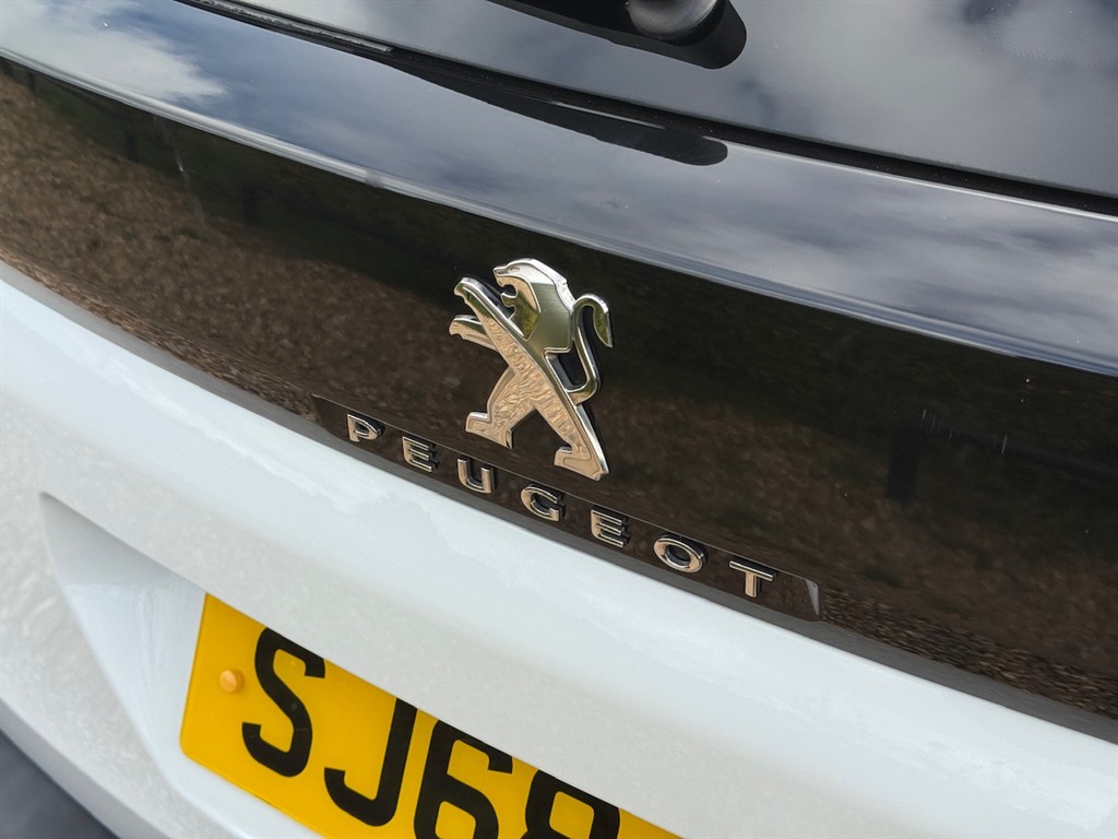 Used Peugeot 3008 2018 for sale - 76161635: Photo 15