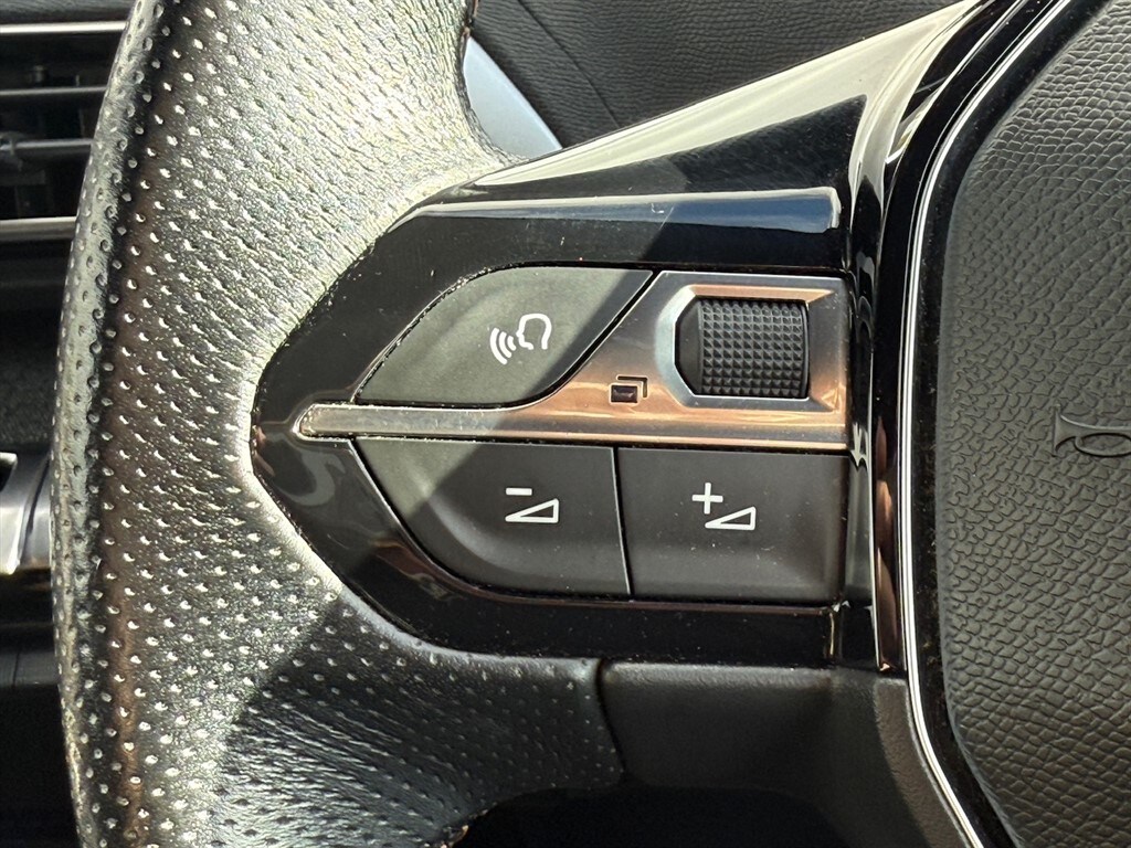 Used Peugeot 3008 2018 for sale - 76161635: Photo 32