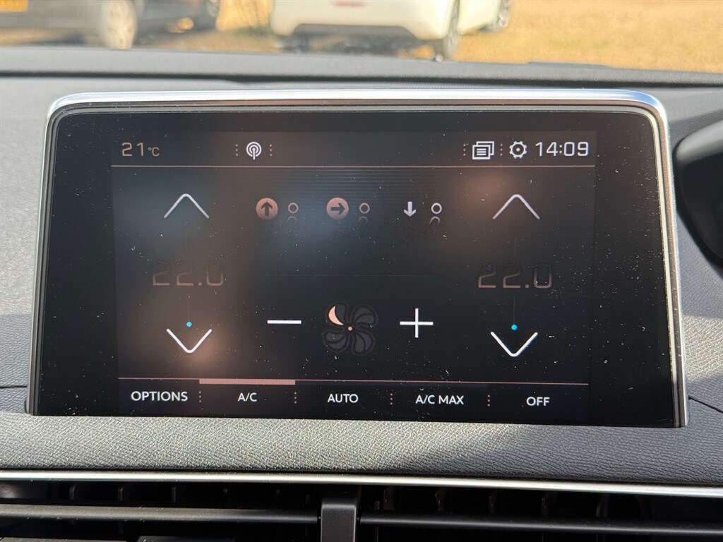 Used Peugeot 3008 2018 for sale - 76161635: Photo 38