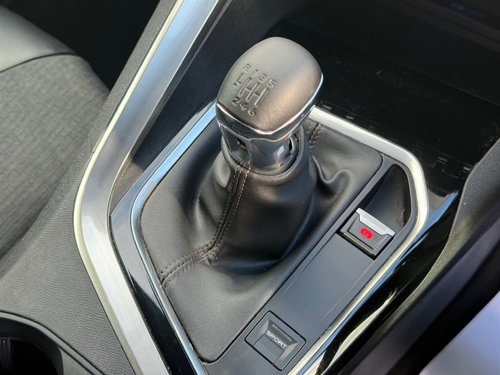 Used Peugeot 3008 2018 for sale - 76161635: Photo 45