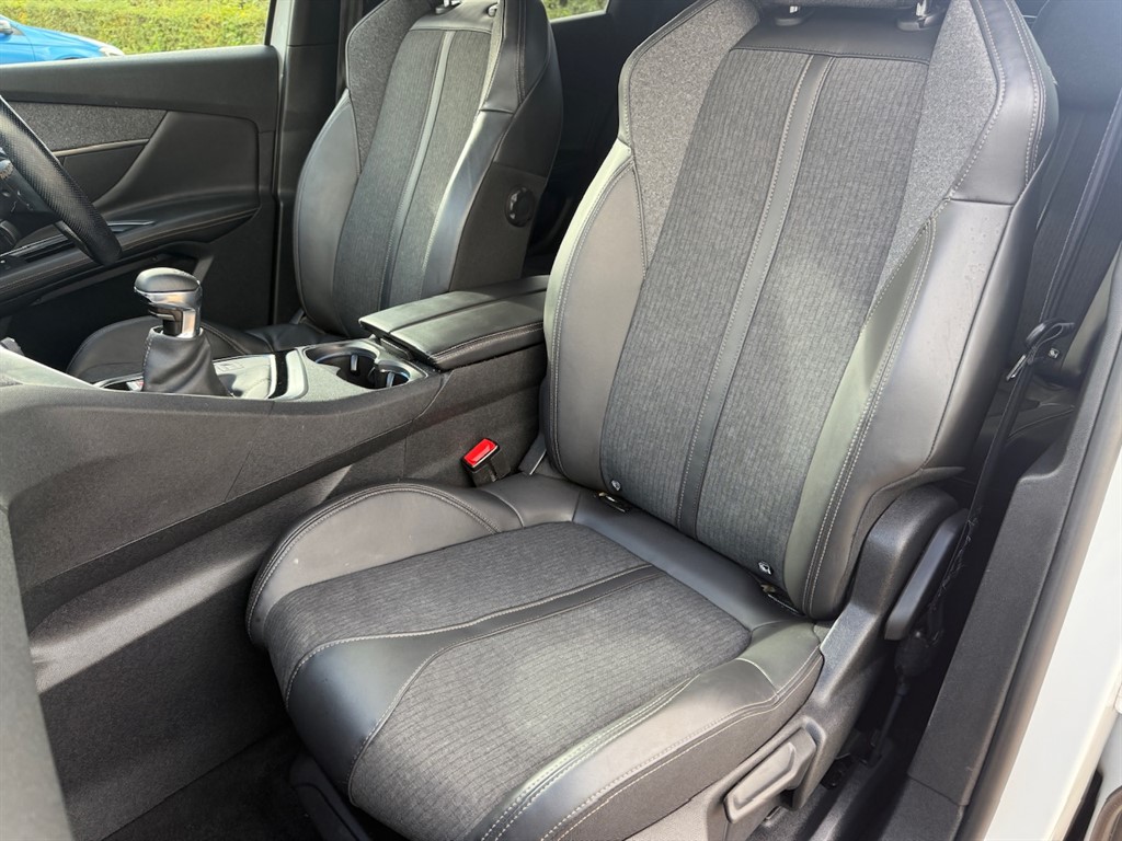 Used Peugeot 3008 2018 for sale - 76161635: Photo 51