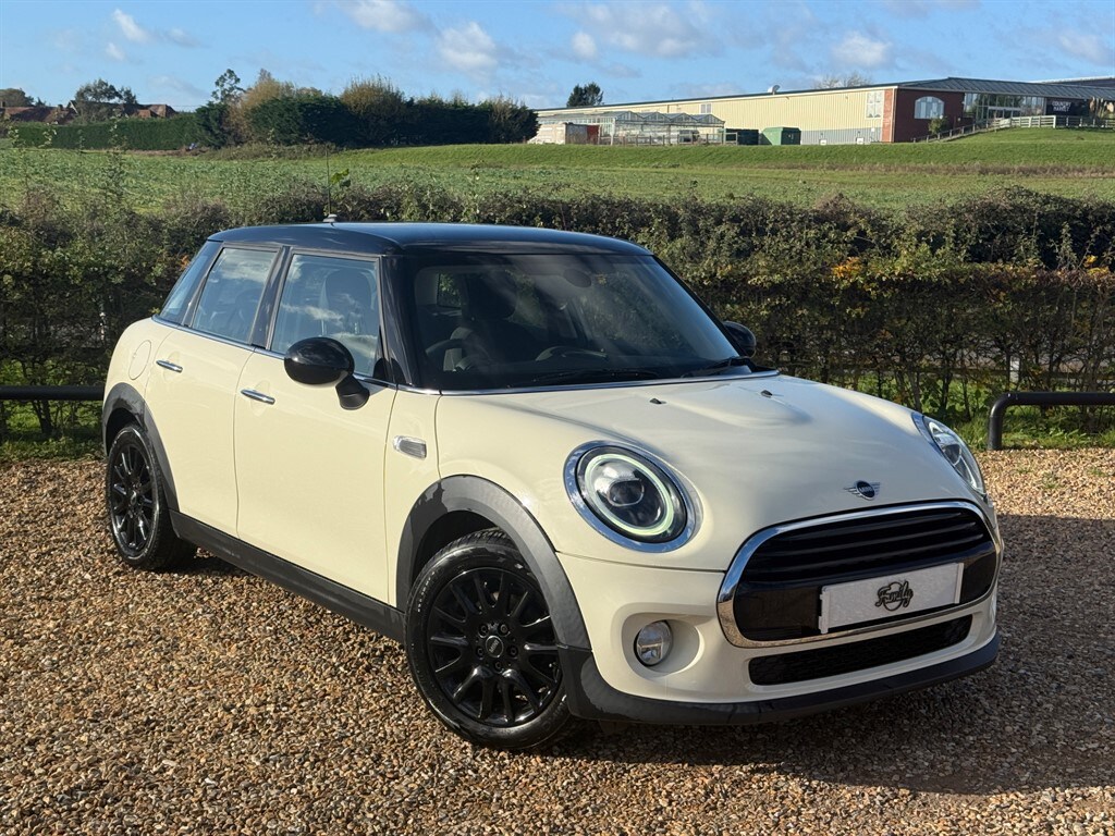 Used MINI Hatch 2019 for sale - 76603089: Photo 1