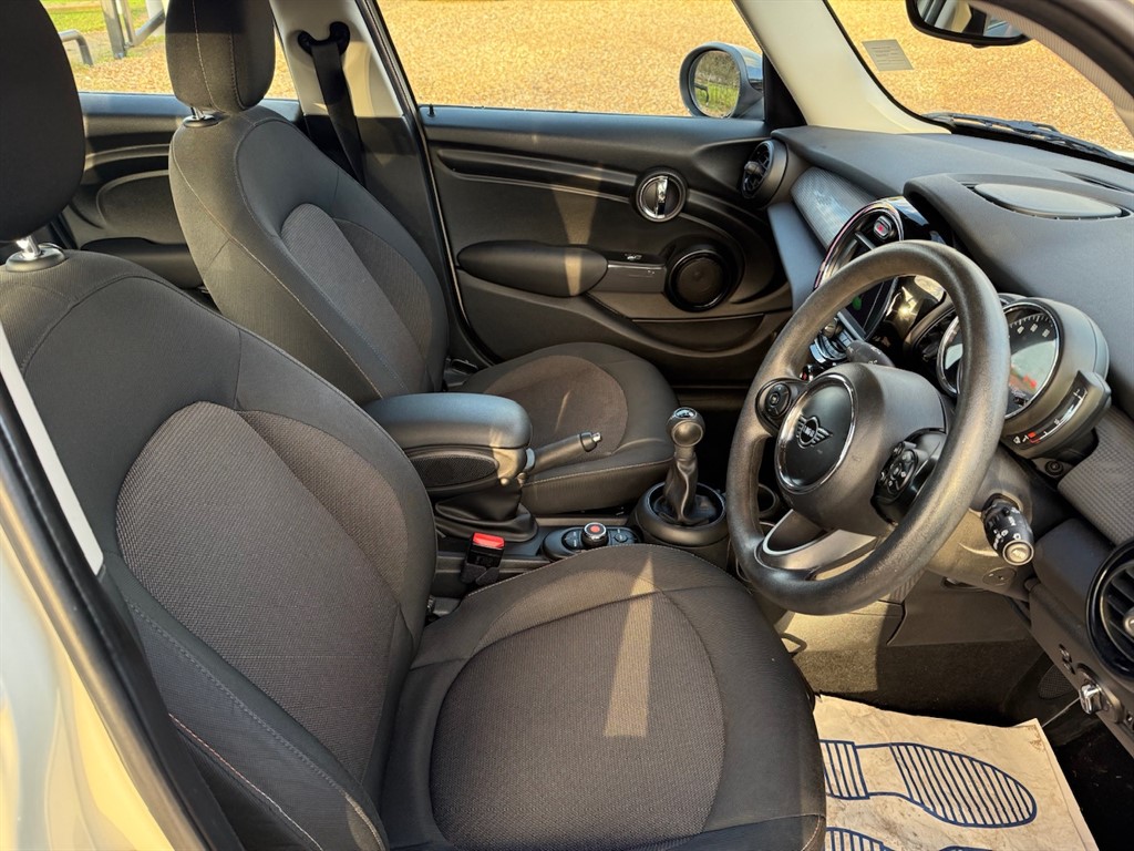 Used MINI Hatch 2019 for sale - 76603089: Photo 23