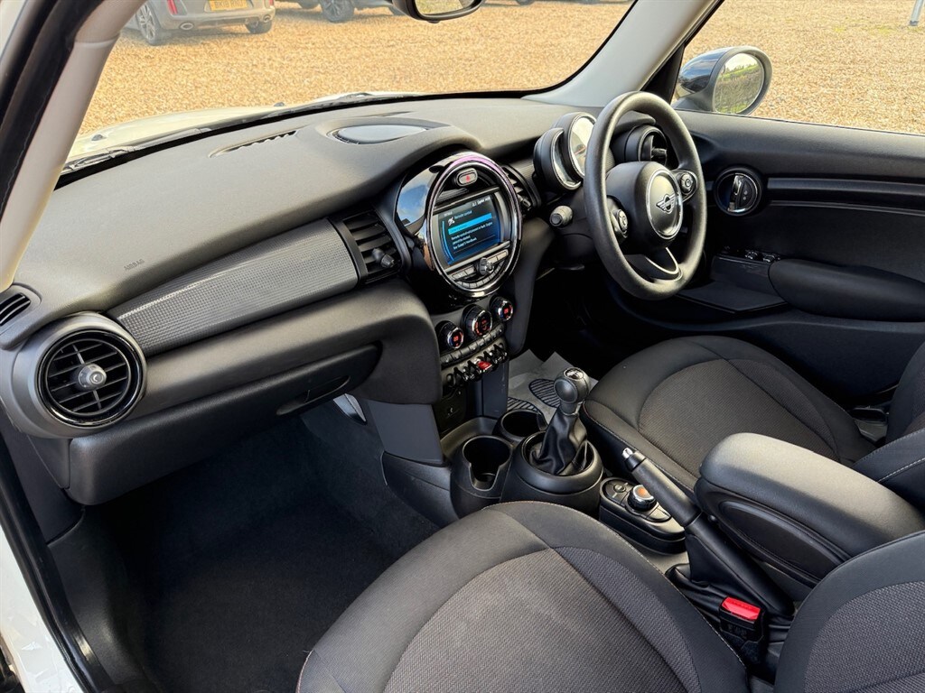 Used MINI Hatch 2019 for sale - 76603089: Photo 48