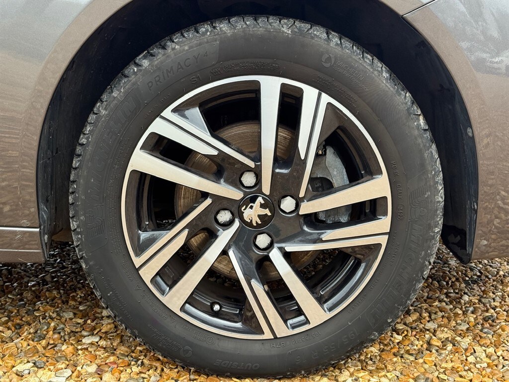 Used Peugeot 208 2022 for sale - 76532354: Photo 20