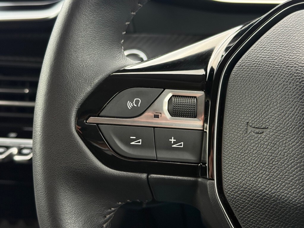 Used Peugeot 208 2022 for sale - 76532354: Photo 28