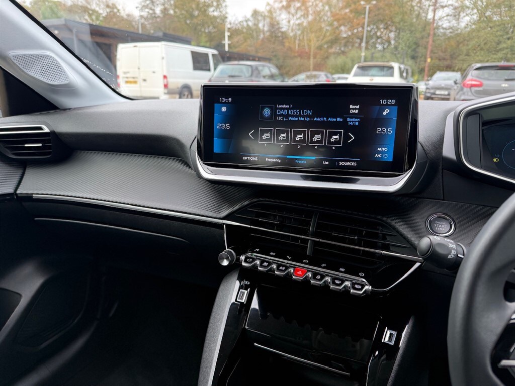 Used Peugeot 208 2022 for sale - 76532354: Photo 34