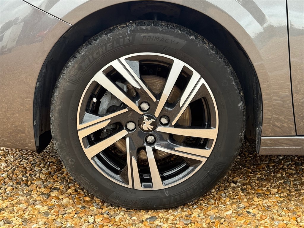 Used Peugeot 208 2022 for sale - 76532354: Photo 7