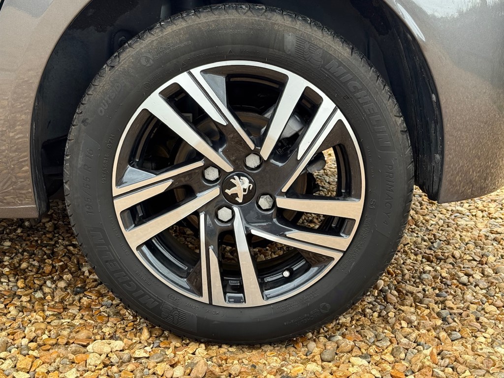 Used Peugeot 208 2022 for sale - 76532354: Photo 9