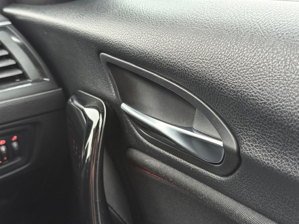 Used BMW 1 Series 2019 for sale - 76507830: Photo 32