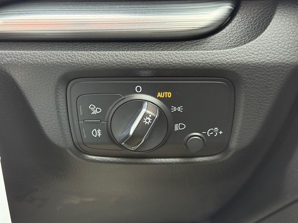 Used Audi A3 2016 for sale - 76117171: Photo 32