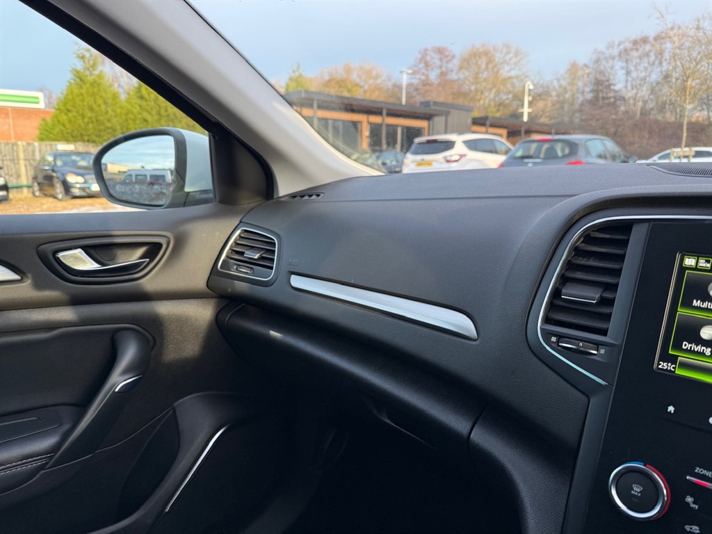 Used Renault Megane 2019 for sale - 77095433: Photo 46