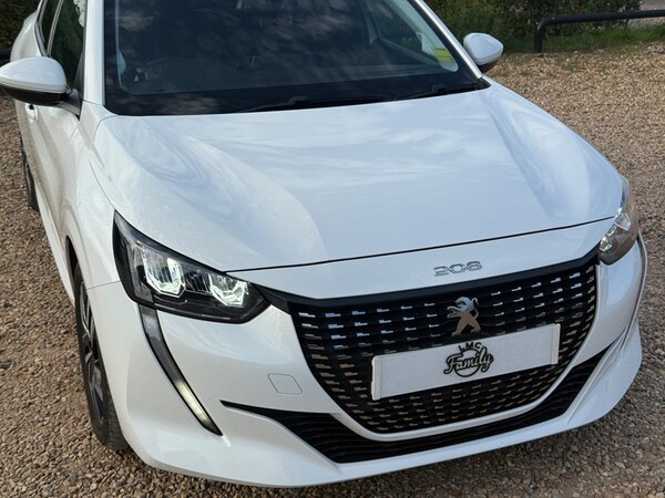 Used Peugeot 208 2021 for sale - 76209091: Photo 3