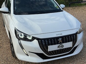 Used Peugeot 208 2021 for sale - 76209091: Photo 3