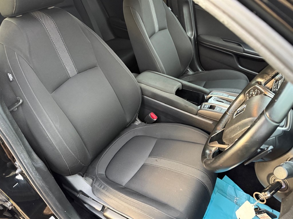 Used Honda Civic 2020 for sale - 76664629: Photo 24