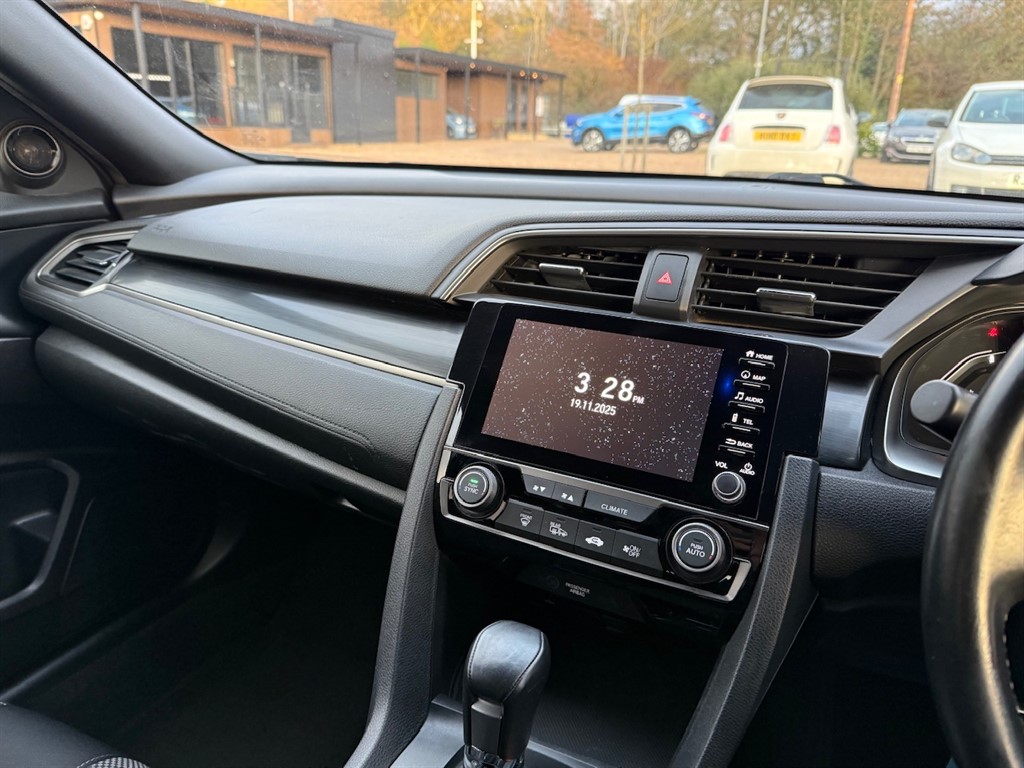 Used Honda Civic 2020 for sale - 76664629: Photo 34