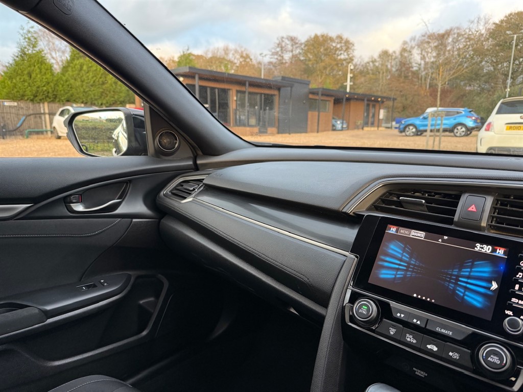 Used Honda Civic 2020 for sale - 76664629: Photo 43