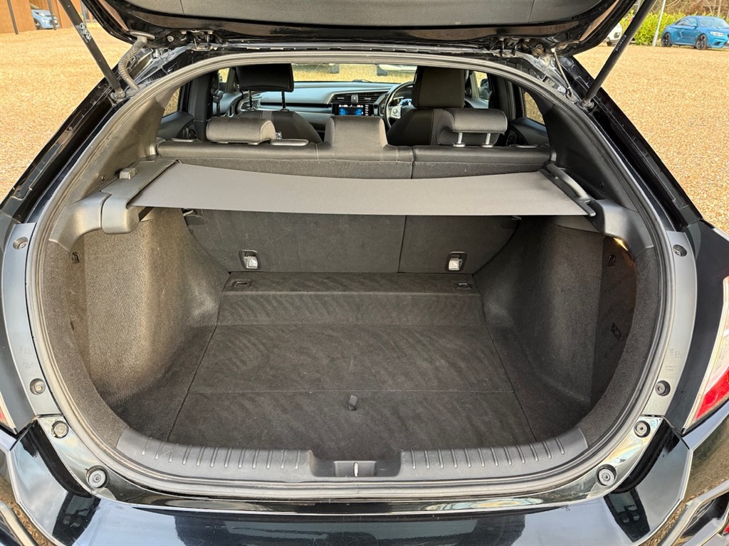 Used Honda Civic 2020 for sale - 76664629: Photo 53