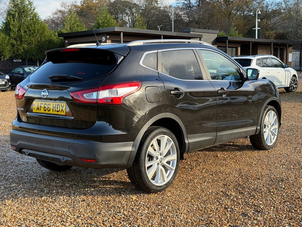 Used Nissan Qashqai 2016 for sale - 76684496: Photo 15