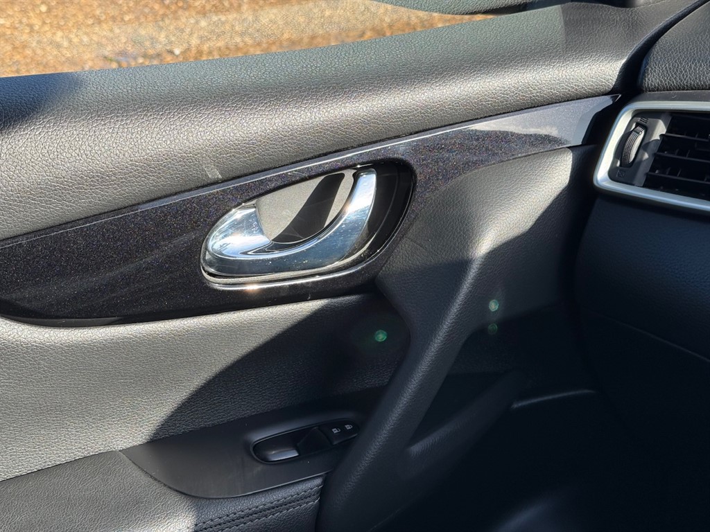 Used Nissan Qashqai 2016 for sale - 76684496: Photo 47