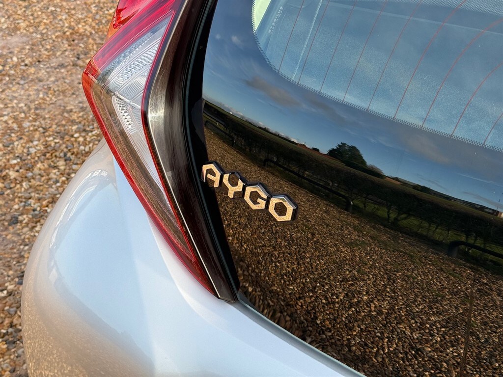 Used Toyota AYGO 2019 for sale - 76882128: Photo 14