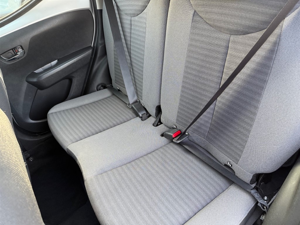 Used Toyota AYGO 2019 for sale - 76882128: Photo 50